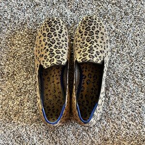 Leopard Print Slip-On Shoes